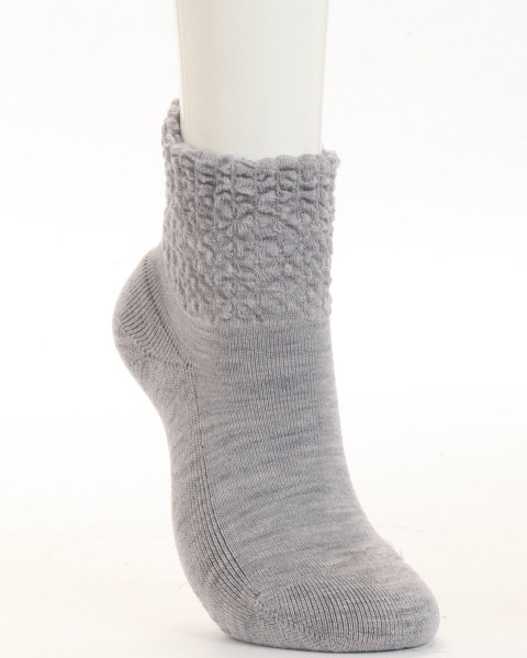 新品、未使用CHANEL リブ編み ソックス　グレー MIU MIU/ミュウミュウ通販 | リブ編み ソックス【送料無料】【店頭受取