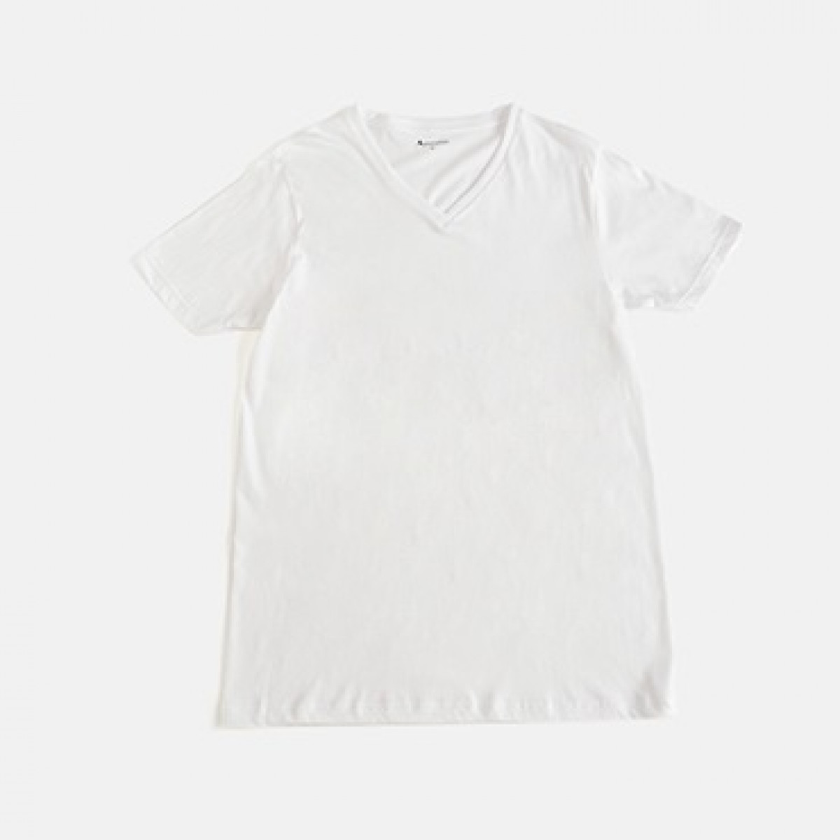 Aquascutum エジプト綿 ロンクパンツ3枚と半袖シャツ3枚 Aquascutum トップス エジプト綿 天竺VネックTシャツ メンズ | Atsugi