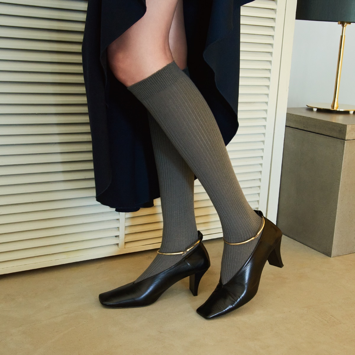 AZGI ハイソックス Luxury Silk Rib Knee Highs | Atsugi(アツギ)公式通販