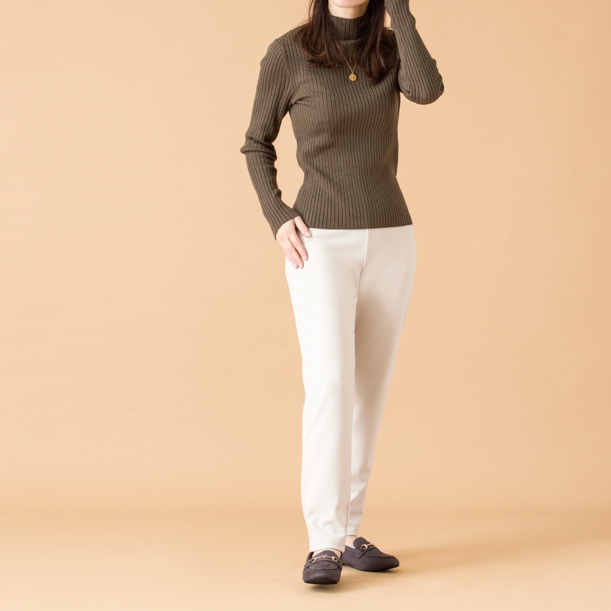 ARIKI ボトムス・レギンスパンツ テーパード スリムパンツ | Atsugi